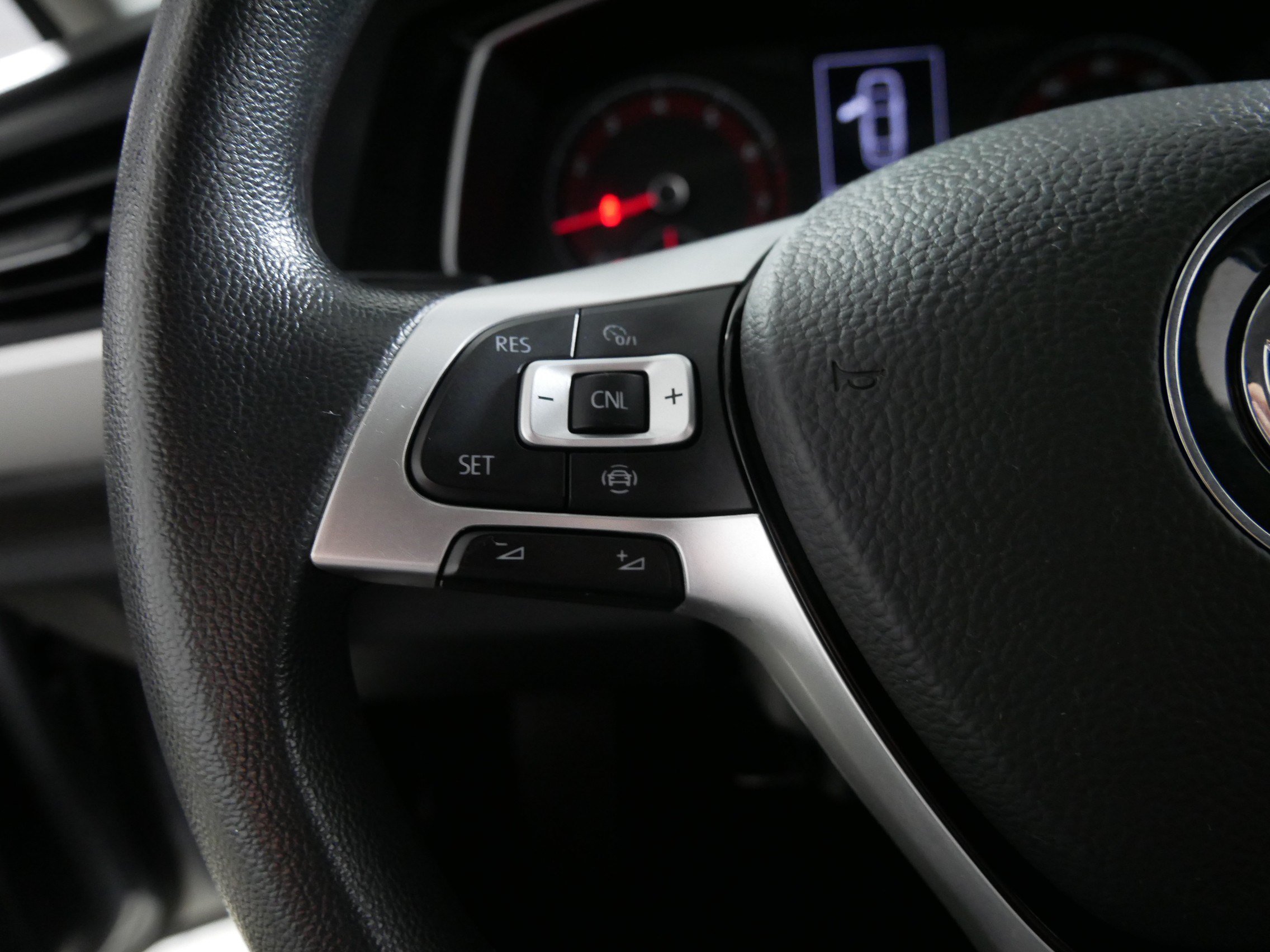 Used 2020 Volkswagen Jetta SE FWD image 27