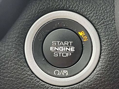 Used 2019 RAM 1500 Big Horn RWD image 24