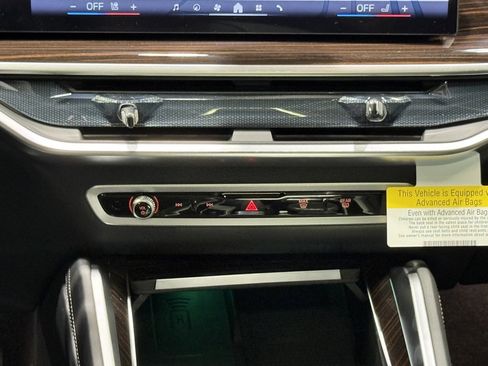 New 2026 BMW X6 xDrive40i w/ Climate Comfort Package image 12