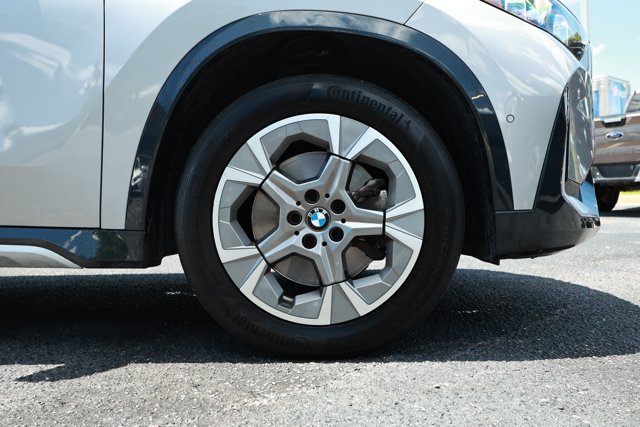 Used 2025 BMW X1 xDrive28i AWD/4WD image 5