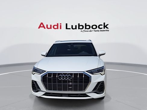Used 2024 Audi Q3 2.0T Premium AWD/4WD image 3