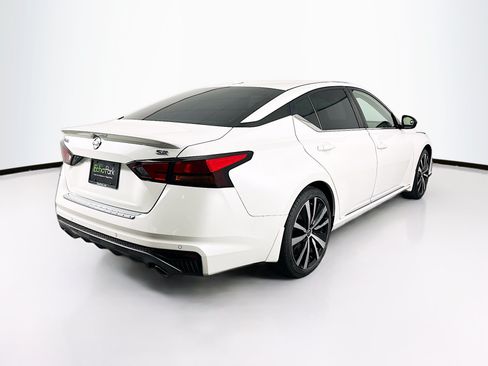 Used 2022 Nissan Altima 2.5 SR FWD image 9