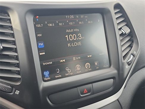 Used 2016 Jeep Cherokee Trailhawk image 16