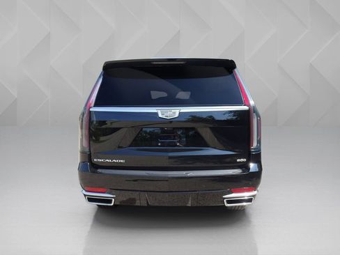 Used 2022 Cadillac Escalade ESV Premium Luxury AWD/4WD image 4