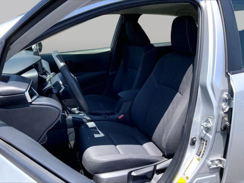Used 2023 Toyota Corolla LE FWD image 7