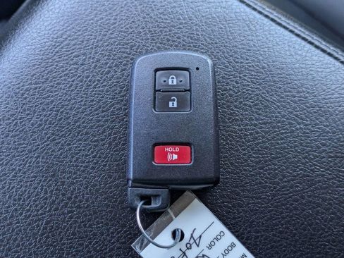 Used 2020 Toyota 4Runner SR5 Premium w/ Moonroof Package AWD/4WD image 36