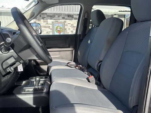 Used 2017 RAM 3500 Tradesman w/ Chrome Appearance Group image 14