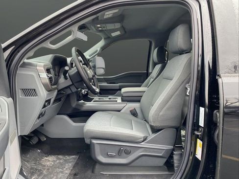 New 2025 Ford F150 XLT w/ Equipment Group 303A High image 4