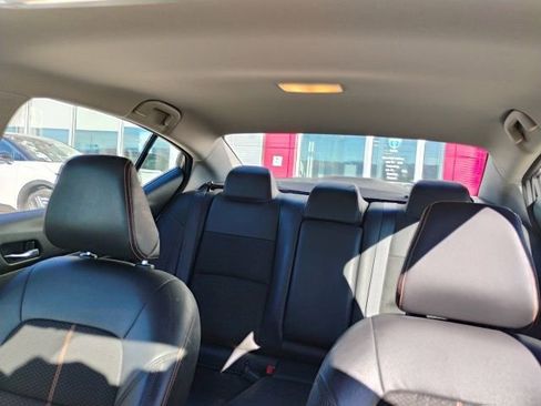 Used 2022 Nissan Altima 2.5 SR image 12