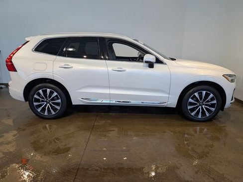 Used 2023 Volvo XC60 B5 Plus w/ Climate Package image 6