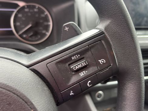 Used 2023 Nissan Rogue S image 19