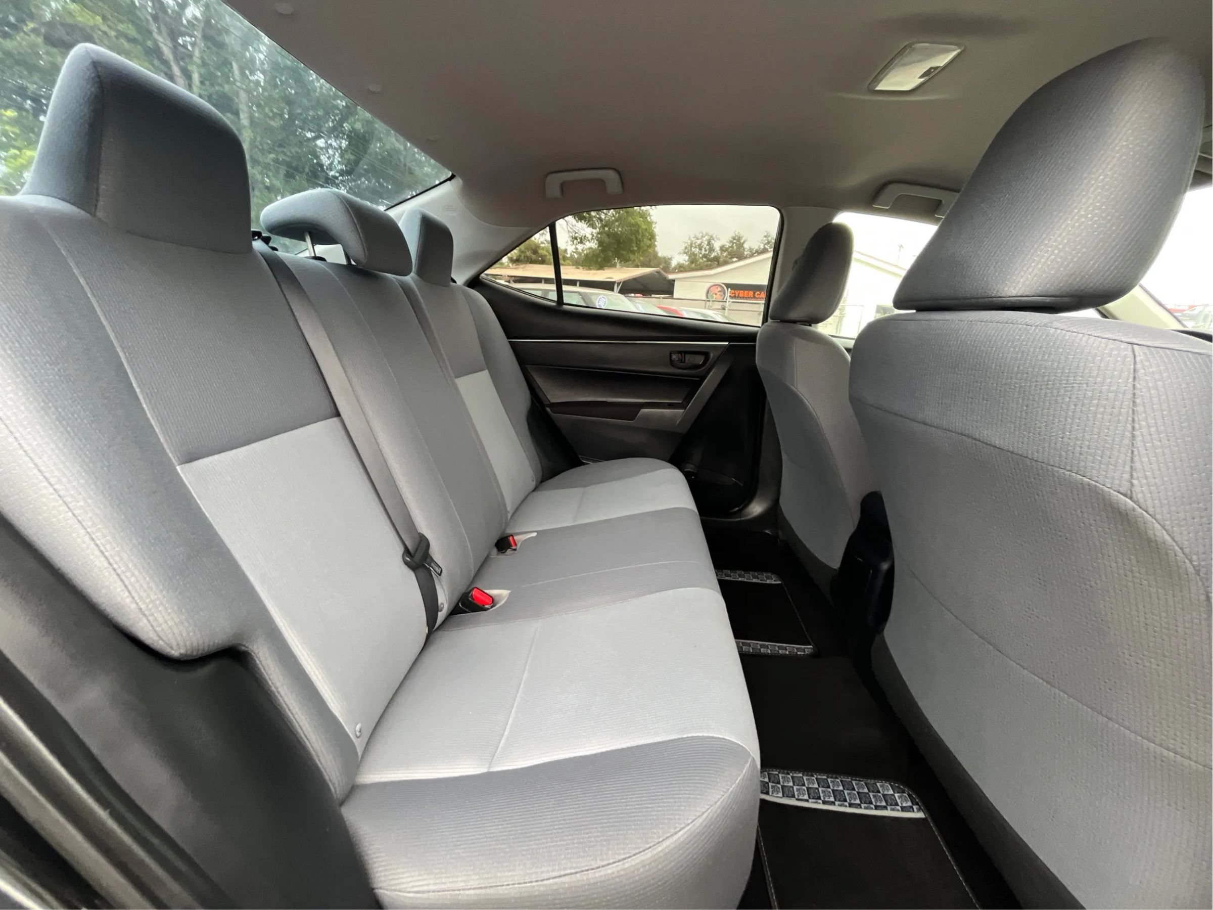 Used 2016 Toyota Corolla L FWD image 23