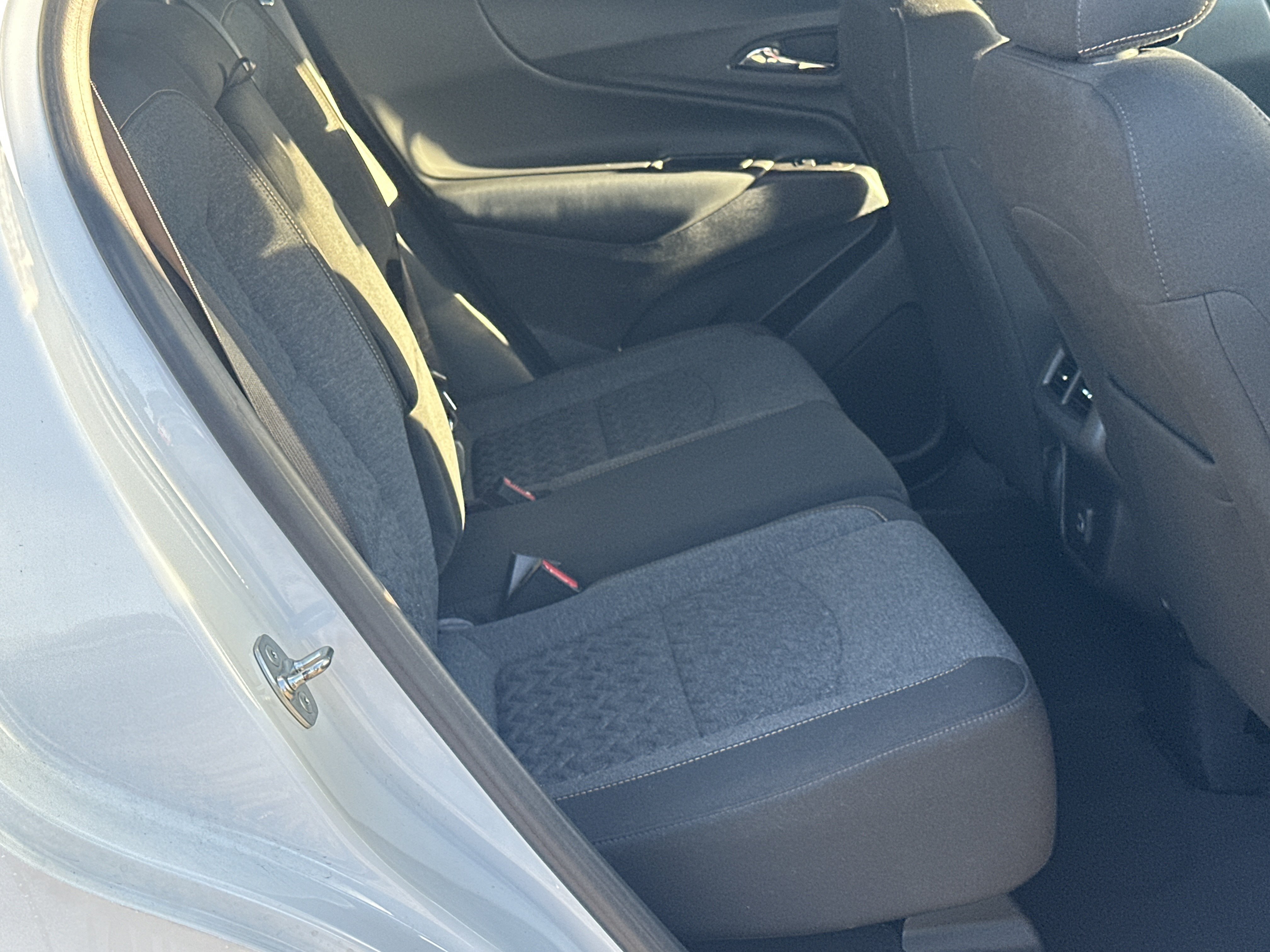 Used 2024 Chevrolet Equinox LT AWD/4WD image 15