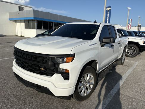 Certified 2023 Chevrolet Silverado 1500 Custom RWD image 3