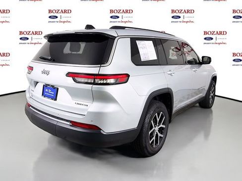 Used 2023 Jeep Grand Cherokee L Limited w/ Trailer Tow Group (B) AWD/4WD image 8