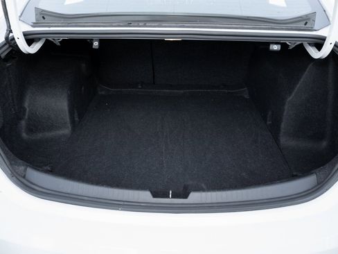 Used 2024 Chevrolet Malibu LT image 39