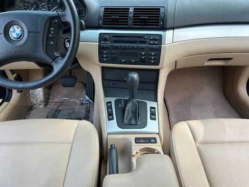 Used 2004 BMW 325i Sedan RWD image 42