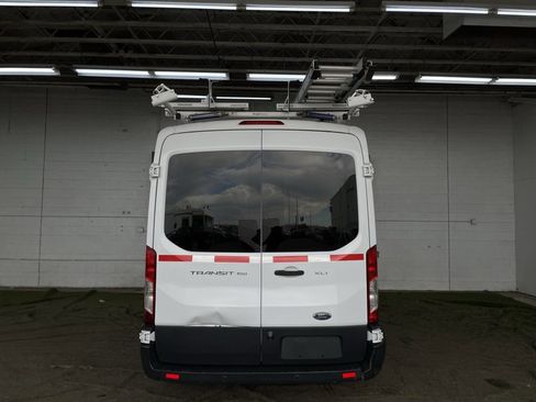 Used 2016 Ford Transit 150 XLT image 4