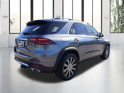 Certified 2025 Mercedes-Benz GLE 450e 4MATIC image 5