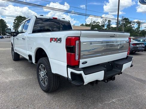 New 2026 Ford F250 Platinum w/ Platinum Plus Package AWD/4WD image 7