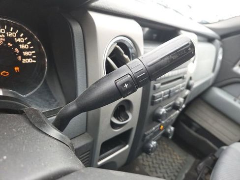 Used 2011 Ford F150 XLT w/ XTR Pkg image 32