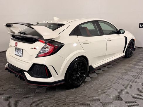 Used 2018 Honda Civic Type R image 6