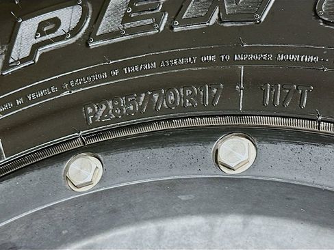 Used 2021 Jeep Wrangler Unlimited Sahara image 34