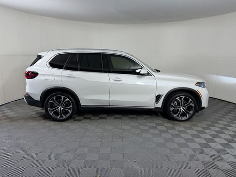 Used 2025 BMW X5 sDrive40i w/ Premium Package RWD image 8