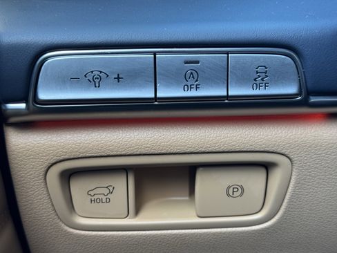 Used 2023 Genesis GV80 2.5T w/ Prestige 20" Package image 31