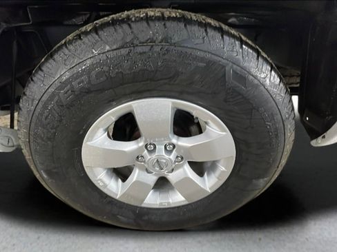 Used 2013 Nissan Frontier SV w/ SV Value Truck Pkg image 20