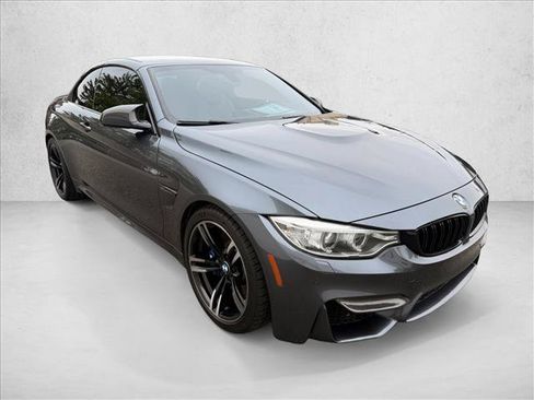 Used 2017 BMW M4 Convertible RWD image 17