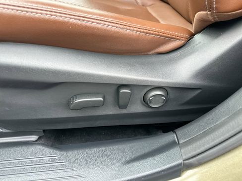 Certified 2022 Subaru Outback Touring w/ Popular Package #2 image 22