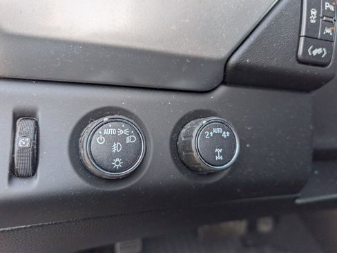 Used 2020 Chevrolet Tahoe LT w/ Luxury Package image 14