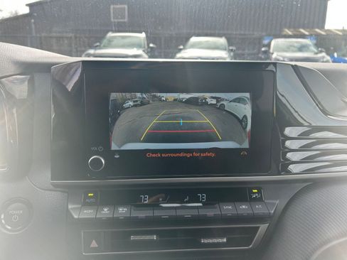 Used 2025 Toyota Camry SE image 22