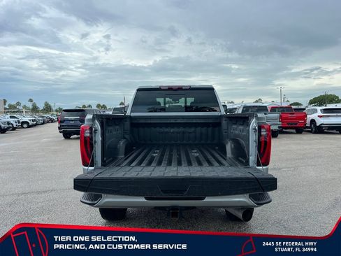 Used 2024 GMC Sierra 2500 Denali w/ Denali Reserve Package AWD/4WD image 16