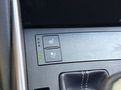 Used 2019 Lexus IS 300 F Sport w/ F Sport Package RWD image 23