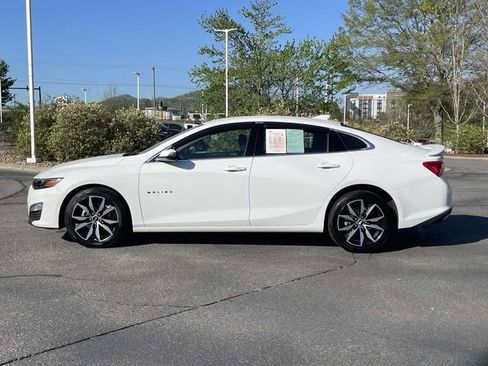 Used 2024 Chevrolet Malibu RS image 2