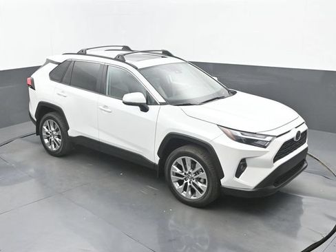 Used 2024 Toyota RAV4 XLE Premium FWD image 27