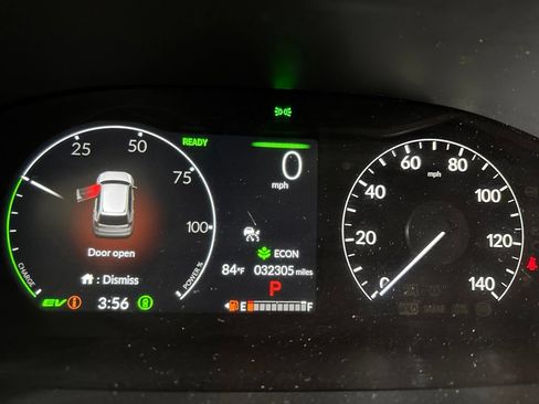 Used 2025 Honda CR-V Sport image 17