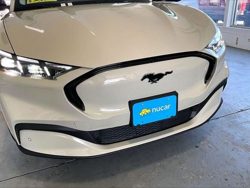 Used 2025 Ford Mustang Mach-E Premium image 29