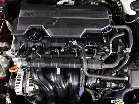 Certified 2024 Hyundai Elantra SEL w/ Convenience Package image 19