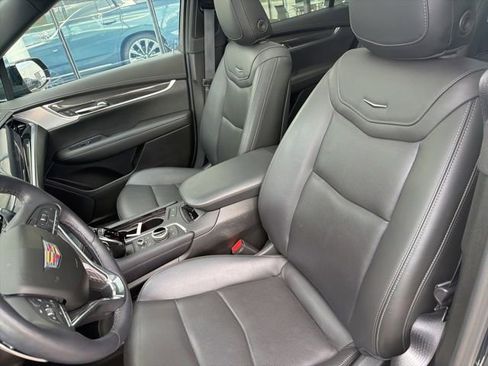 Used 2024 Cadillac XT6 Sport w/ Technology Package AWD/4WD image 5