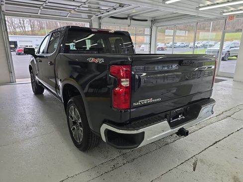 Certified 2024 Chevrolet Silverado 1500 LT image 3