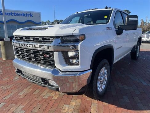 Used 2021 Chevrolet Silverado 2500 LT w/ Convenience Package image 1