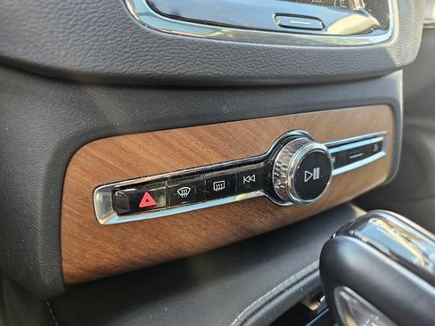 Used 2020 Volvo XC90 T6 Inscription w/ Protection Package Premier image 36