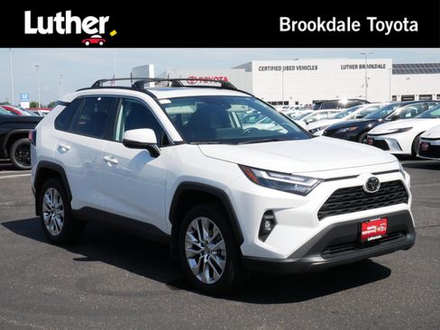 Used 2025 Toyota RAV4 XLE Premium w/ Weather Package AWD/4WD image 1