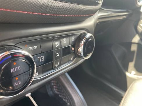 Used 2023 Chevrolet TrailBlazer RS w/ Convenience Package FWD image 16