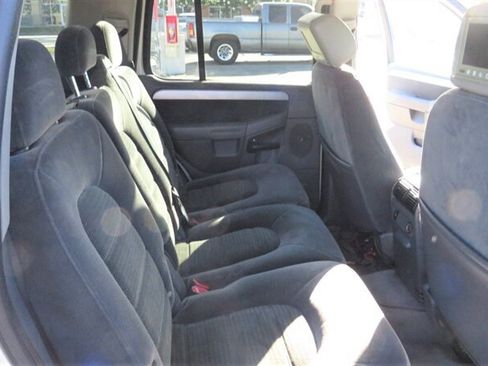 Used 2003 Ford Explorer XLT AWD/4WD image 14