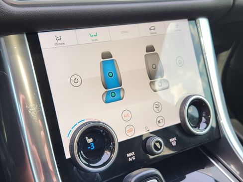 Used 2020 Land Rover Range Rover Sport HSE AWD/4WD image 27