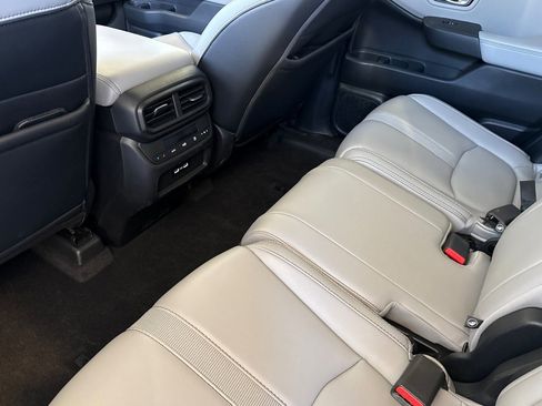 Used 2023 Honda Pilot EX-L image 25